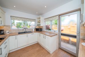 KITCHEN- click for photo gallery